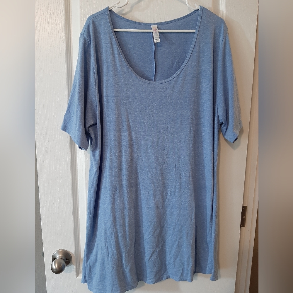 LuLaRoe Perfect T